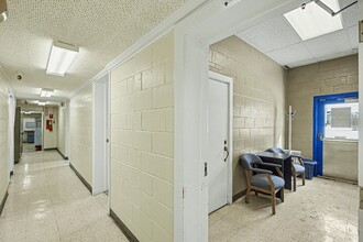 49 2nd St, New Vienna, OH for lease Interior Photo- Image 2 of 34