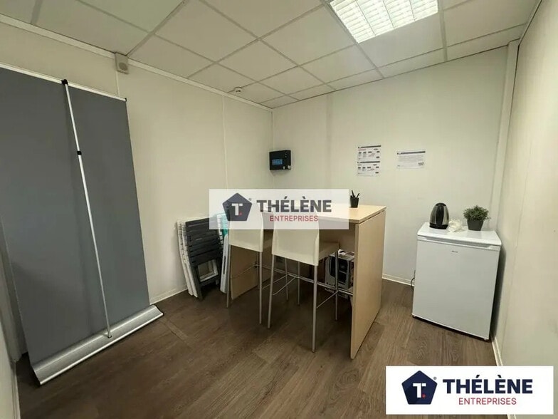 Office in Baillargues for lease - Interior Photo - Image 3 of 8