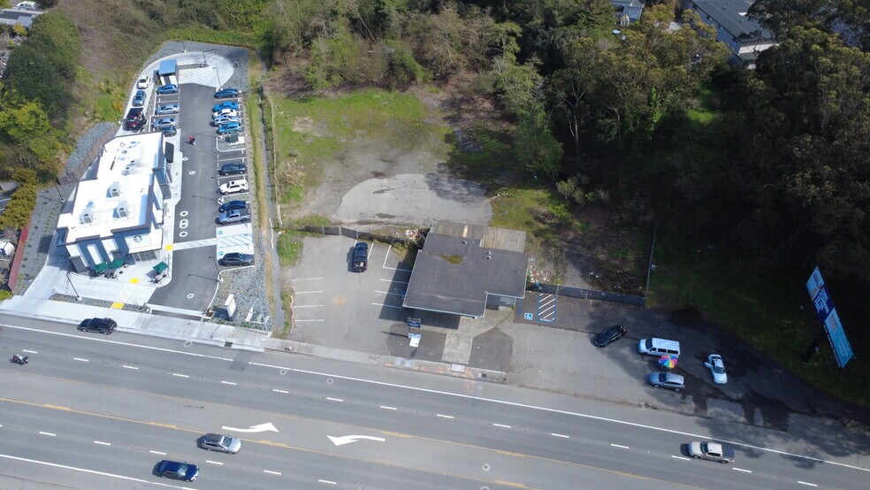 2431 Broadway, Eureka, CA à louer - Photo du bâtiment - Image 3 de 7