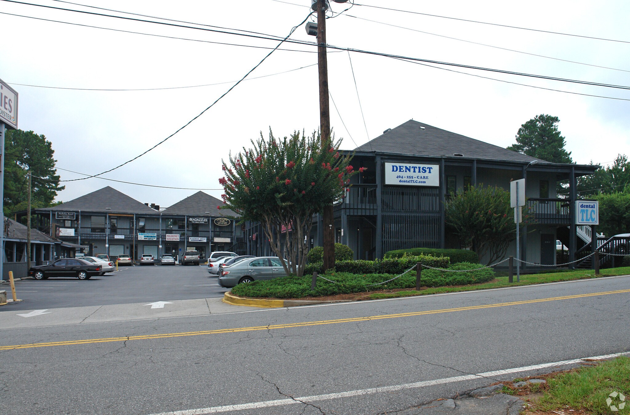 280-290 NE Hilderbrand Dr, Atlanta, GA à louer Photo du bâtiment- Image 1 de 4