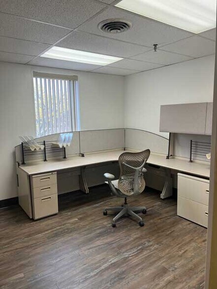 6865-6889 Washington Ave S, Edina, MN for lease - Interior Photo - Image 2 of 7