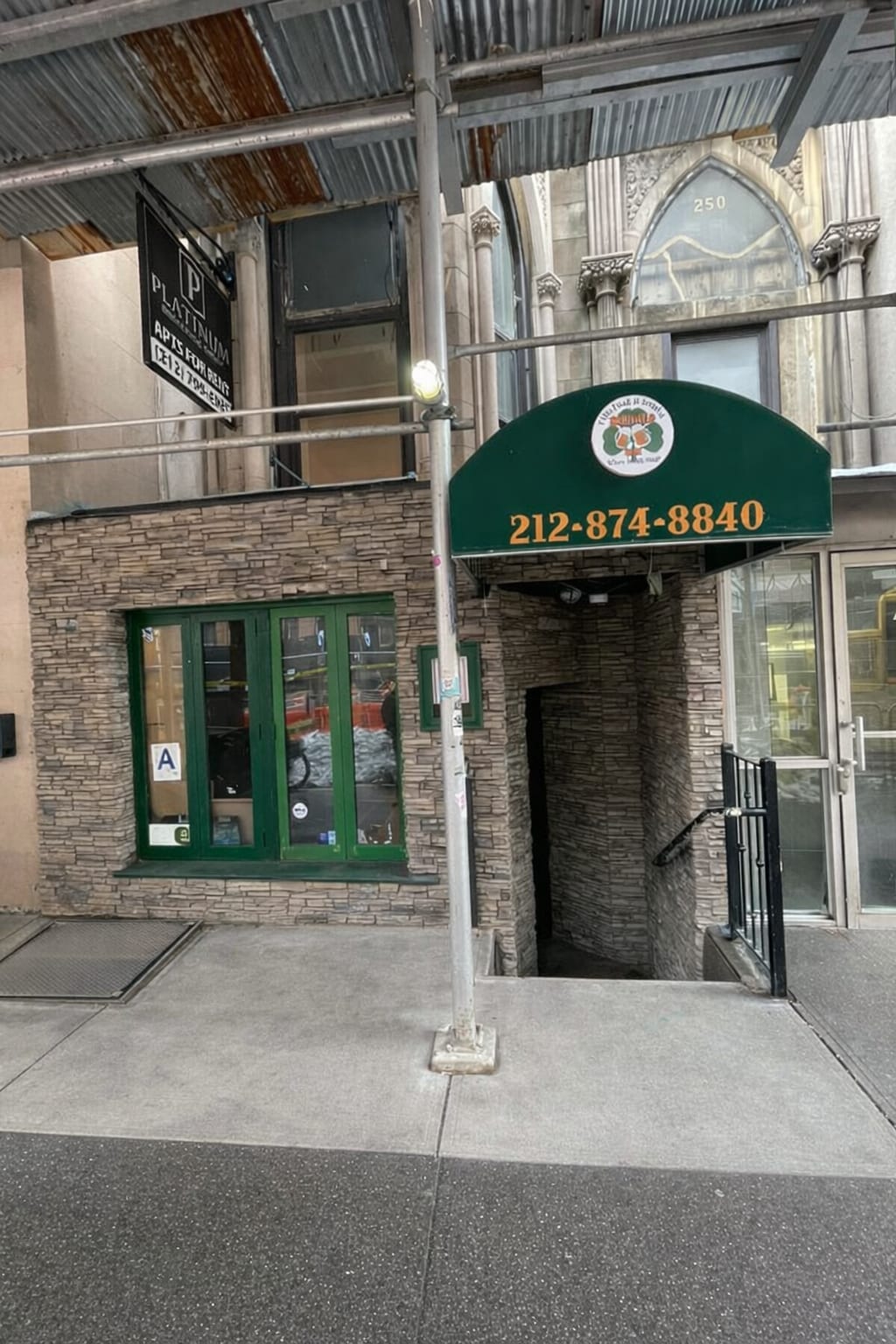 250 W 72nd St, New York, NY for lease Interior Photo- Image 1 of 21