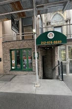 250 W 72nd St, New York, NY for lease Interior Photo- Image 1 of 21