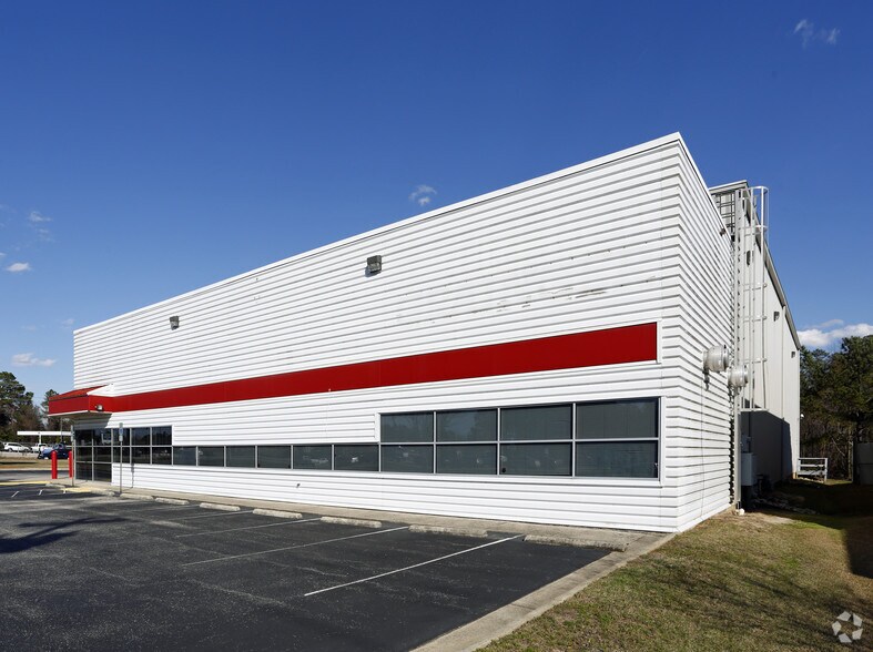 2915 Gillespie St, Fayetteville, NC à vendre - Photo du bâtiment - Image 2 de 45