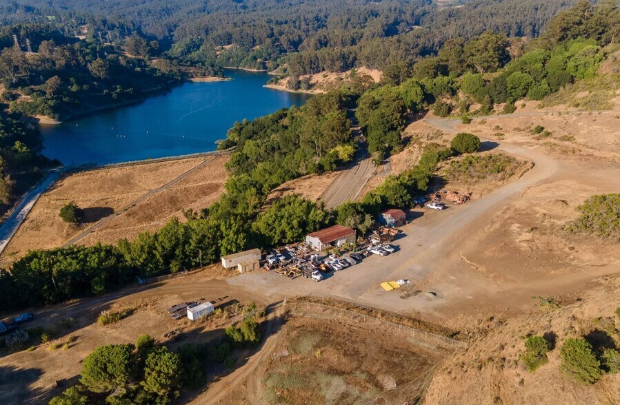 13591 Lake Chabot Rd, San Leandro, CA à louer - Aérien - Image 3 de 10