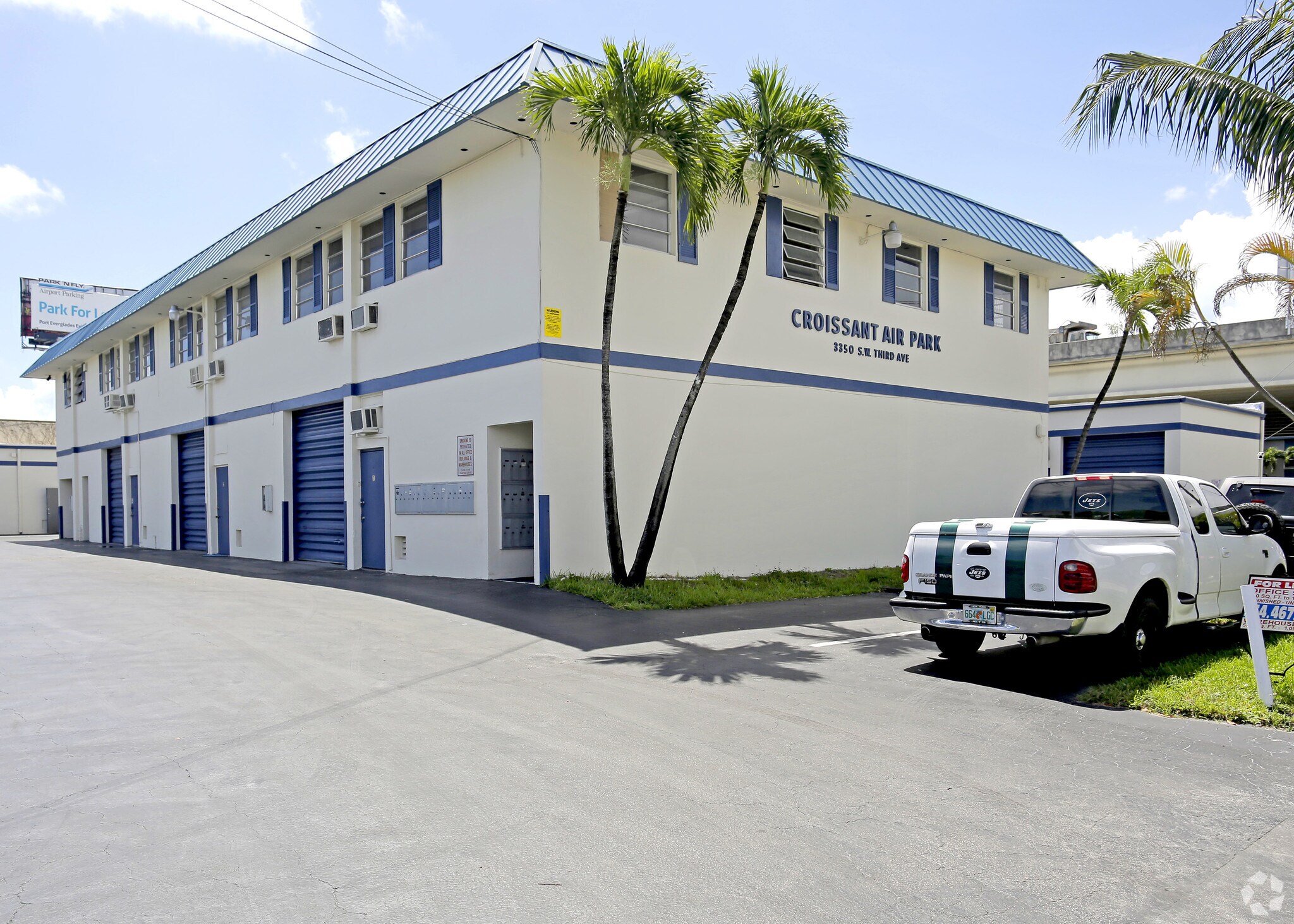 3350 SW 3rd Ave, Fort Lauderdale, FL for lease Building Photo- Image 1 of 16
