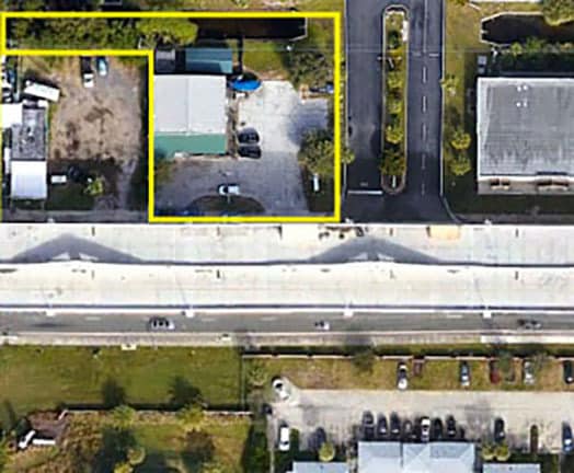 4923 W Gandy Blvd portfolio of 2 properties for sale on LoopNet.ca - Building Photo - Image 3 of 4