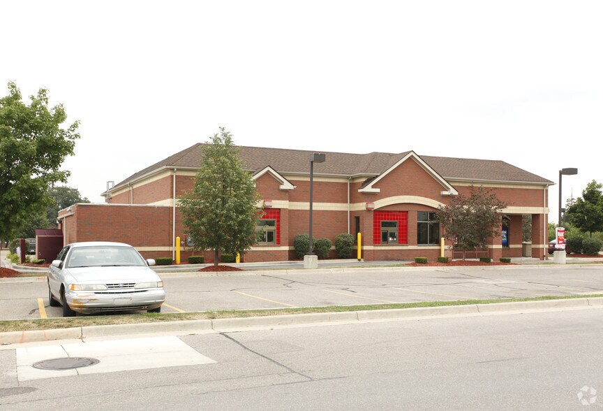 45135-45145 Ford Rd, Canton Township, MI à louer - Photo du bâtiment - Image 2 de 2