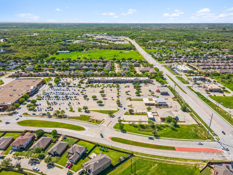 Teasley Ln, Denton, TX à louer - Photo du b timent - Image 1 de 4