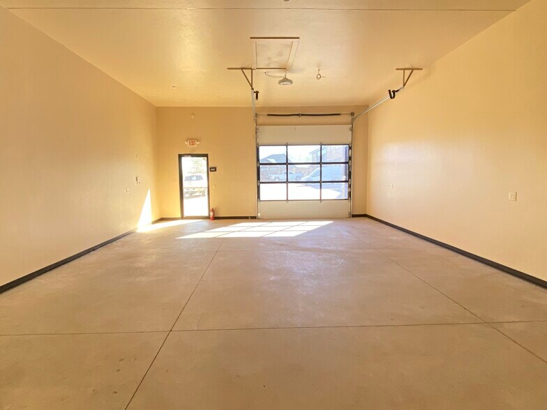7810 NW 94th St, Oklahoma City, OK à louer - Photo intérieure - Image 3 de 7