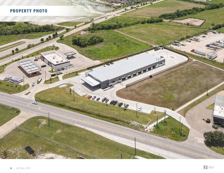 1100 S Main St, Mansfield, TX for sale - Building Photo - Image 3 of 9