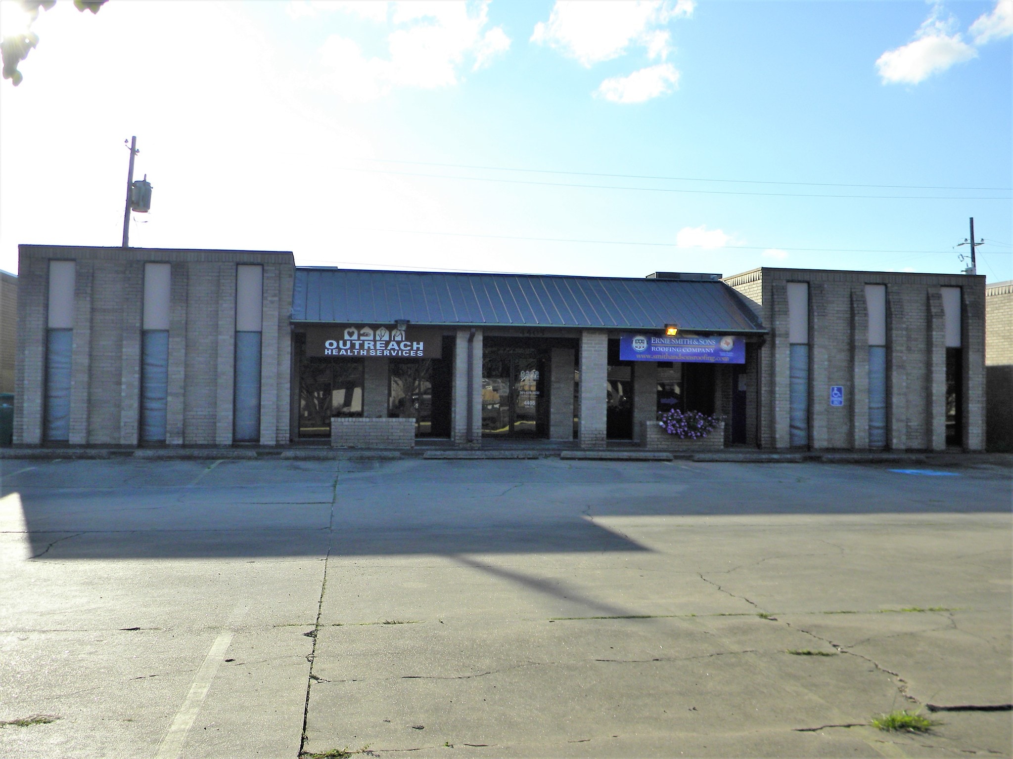 4405 Lilac Ln, Victoria, TX for sale Building Photo- Image 1 of 12