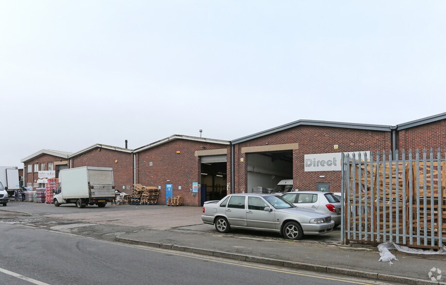 Crossgate Dr, Nottingham à louer - Photo du bâtiment - Image 3 de 6