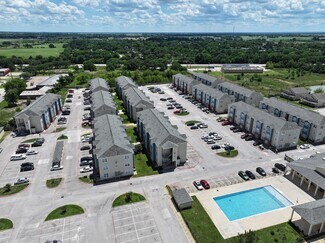 Plus de détails pour 23104 Richards Rd, Prairie View, TX - Multi-résidentiel à vendre