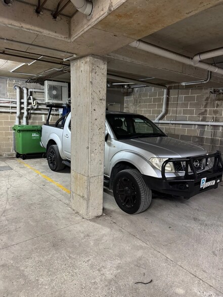 424 Elizabeth St, Surry Hills for lease - Interior Photo - Image 3 of 6