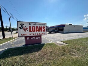 1601 N Alexander Dr, Baytown, TX for lease Building Photo- Image 1 of 12