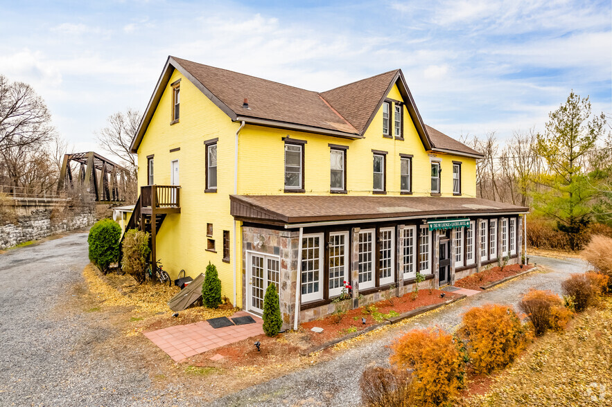 903 Shanois St, Harrisburg, PA for sale - Building Photo - Image 1 of 1