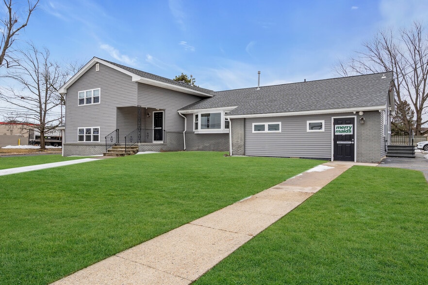 516 Duquesne Blvd, Brick, NJ à vendre - Photo du bâtiment - Image 1 de 4