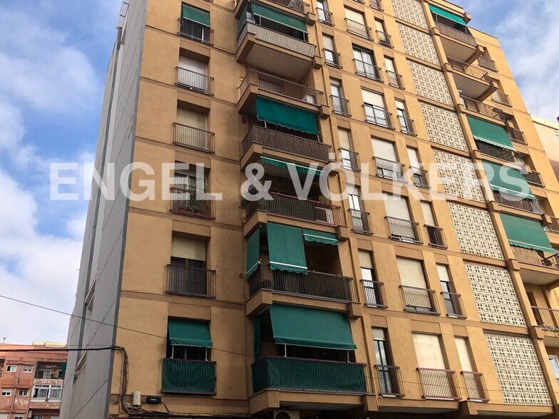 Terrain dans Sabadell, Barcelona à vendre - Photo du bâtiment - Image 2 de 4