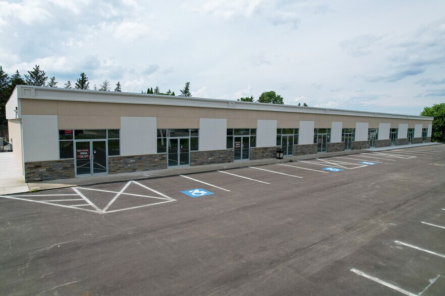 3505 NY-281, Cortland, NY à louer - Photo du bâtiment - Image 2 de 10