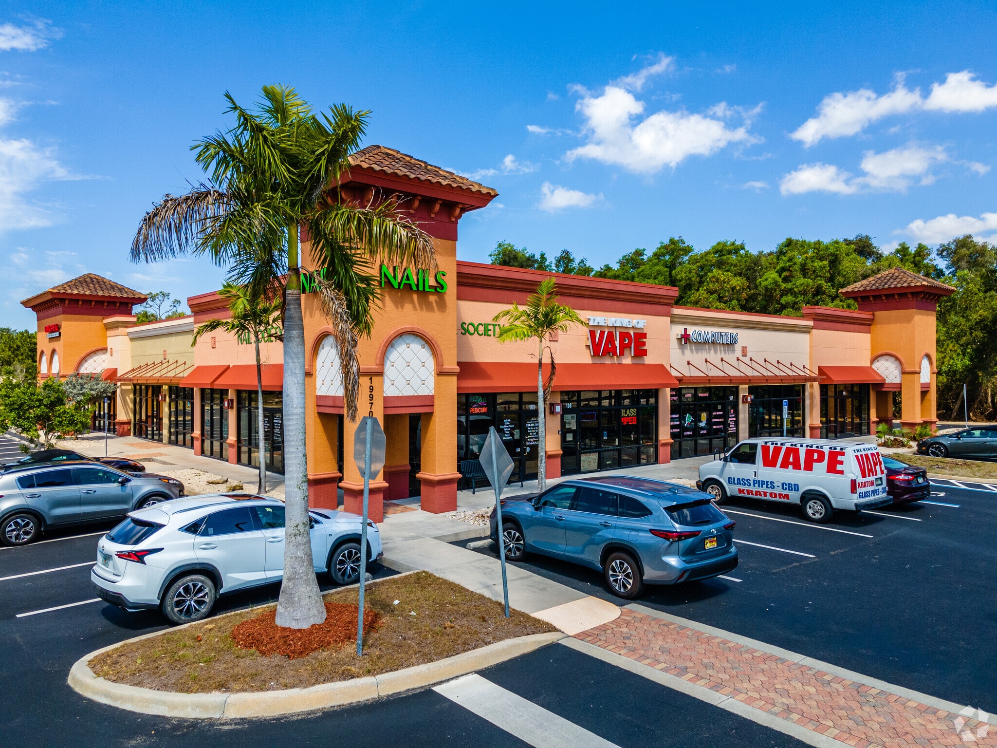 19970-19976 S Tamiami Trl, Estero, FL for lease Primary Photo- Image 1 of 5