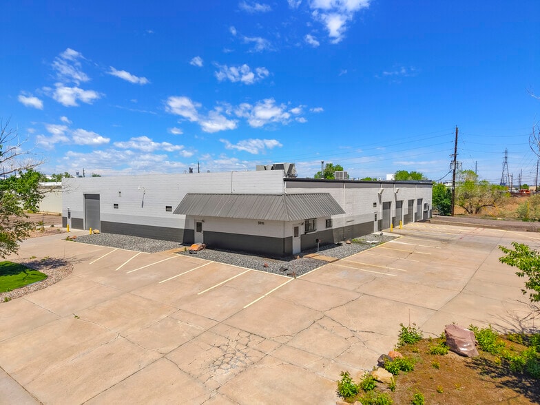 5981 Marion Dr, Denver, CO à vendre - Photo du bâtiment - Image 2 de 32