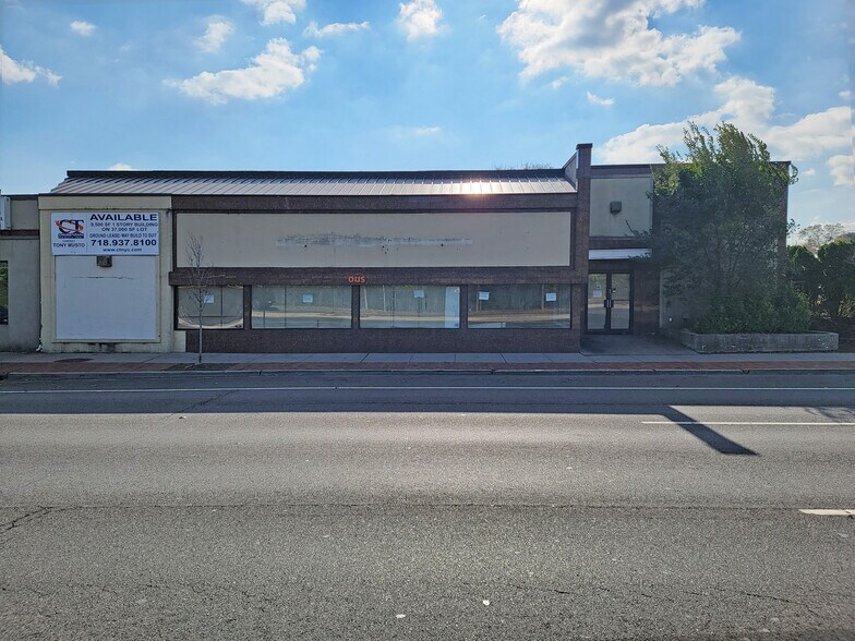147 Sunrise Hwy, Lynbrook, NY à louer - Photo du bâtiment - Image 2 de 3