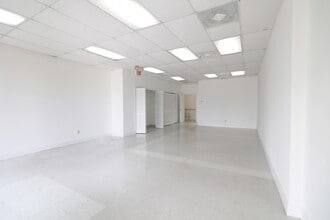 3440 Division St, Metairie, LA à louer Photo intérieure- Image 1 de 5