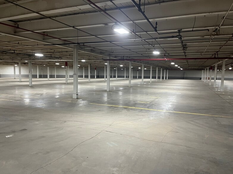 200 N Church St, Lexington, NC for lease - Building Photo - Image 3 of 11