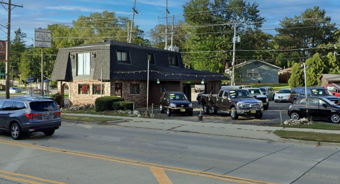 670 Northwest Hwy, Fox River Grove, IL à louer Photo principale- Image 1 de 10