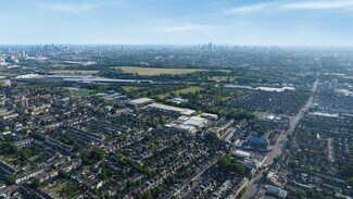 Plus de détails pour Estate Way, Londres - Industriel à louer