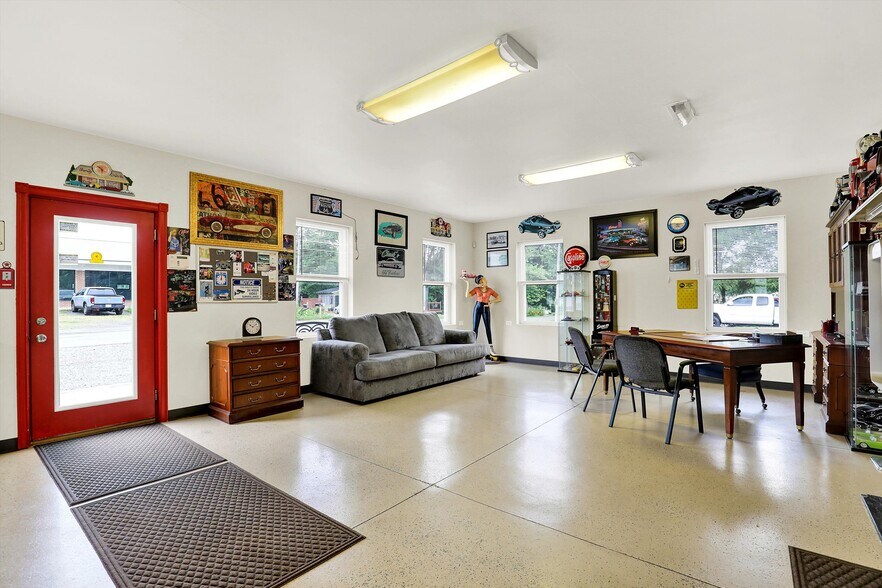 308 N Morrison St, Morristown, IN à vendre - Photo du bâtiment - Image 3 de 30