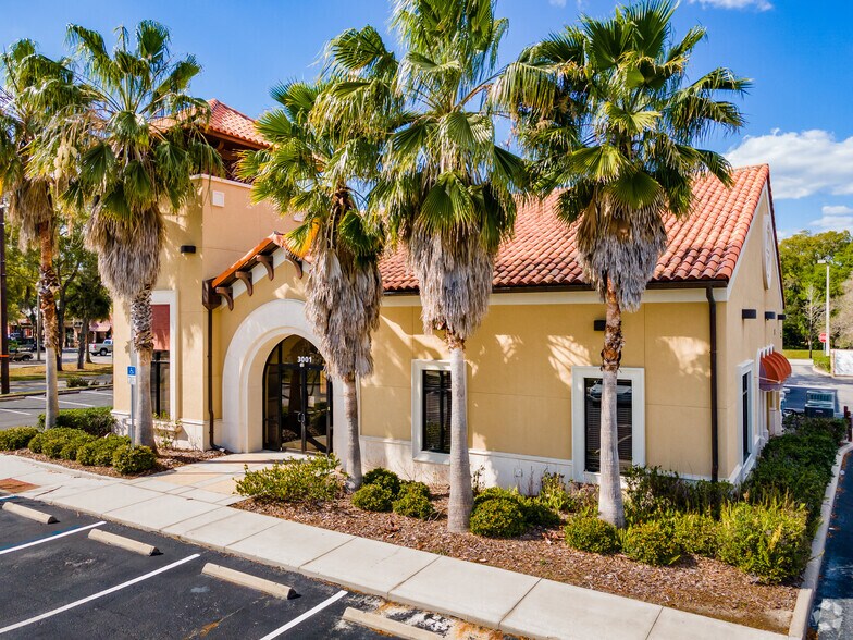 3001 Cove Bend Dr, Tampa, FL à louer - Photo principale - Image 1 de 6