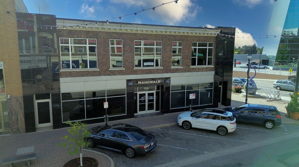 916 Saint Germain St, Saint Cloud, MN for lease - Building Photo - Image 1 of 9