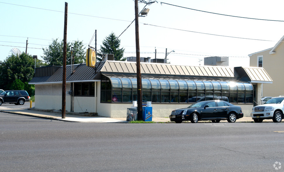 1300 S Broad St, Trenton, NJ for sale - Primary Photo - Image 1 of 1