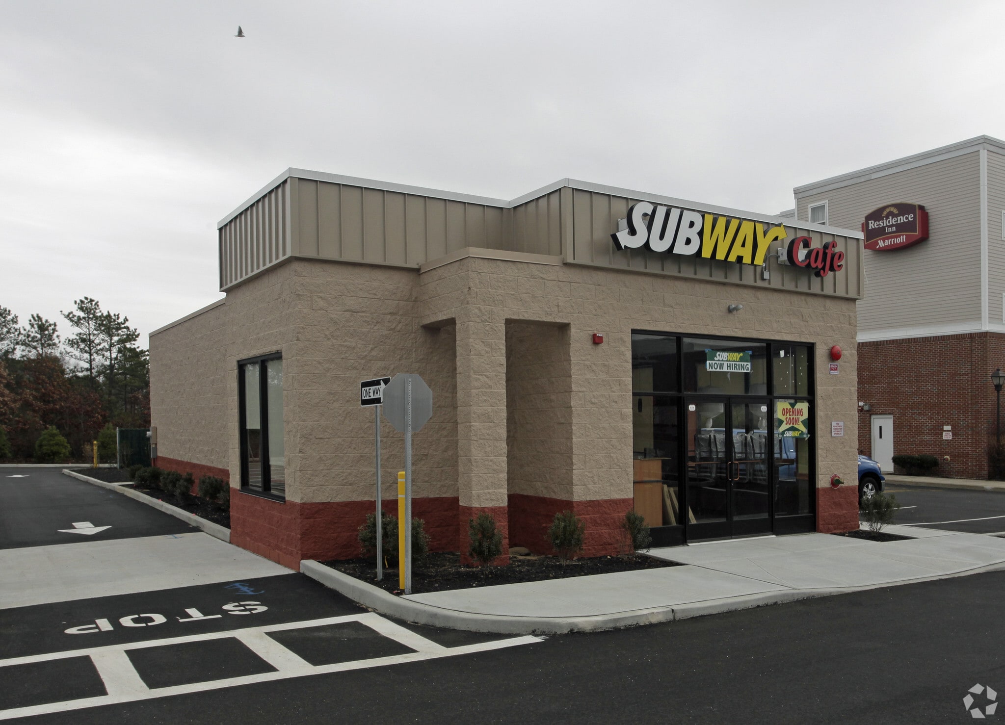175-185 Morris Ave, Holtsville, NY for lease Building Photo- Image 1 of 2