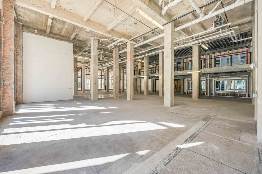 1111 Rusk St, Houston, TX for lease - Building Photo - Image 3 of 6