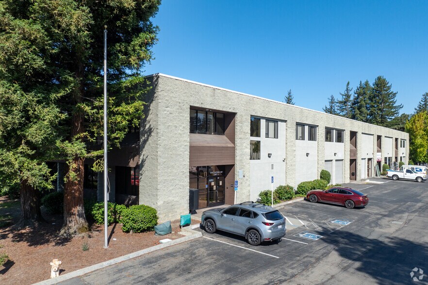 3420 Fostoria Way, Danville, CA à louer - Photo du bâtiment - Image 2 de 6