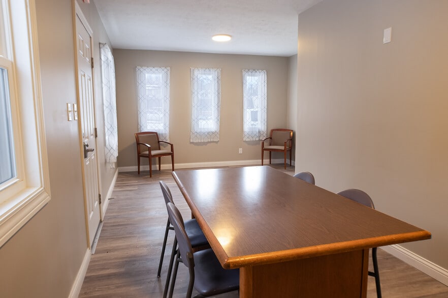 1200 Main St, Lafayette, IN for lease - Building Photo - Image 2 of 14