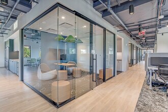 3400 Idaho Ave NW, Washington, DC for lease Interior Photo- Image 2 of 13