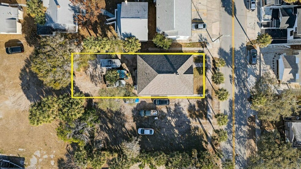 212 S Oleander Ave, Daytona Beach, FL à vendre - Photo du bâtiment - Image 2 de 10