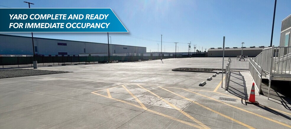 206 W 196th St, Torrance, CA à vendre - Photo du bâtiment - Image 2 de 2