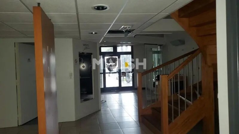Retail in Lyon for lease - Building Photo - Image 1 of 21