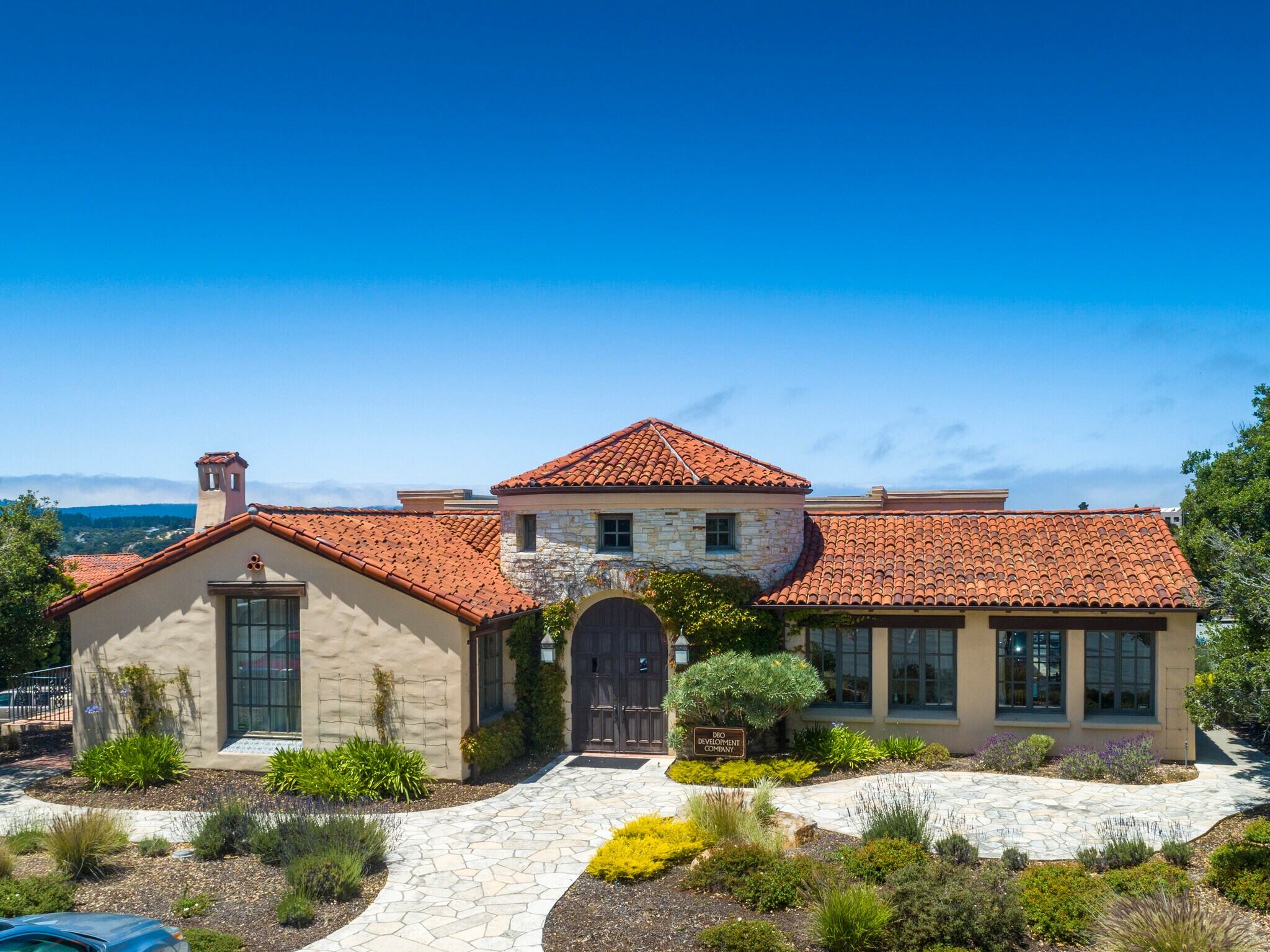 10 Harris Ct, Monterey, CA à louer Photo du bâtiment- Image 1 de 4