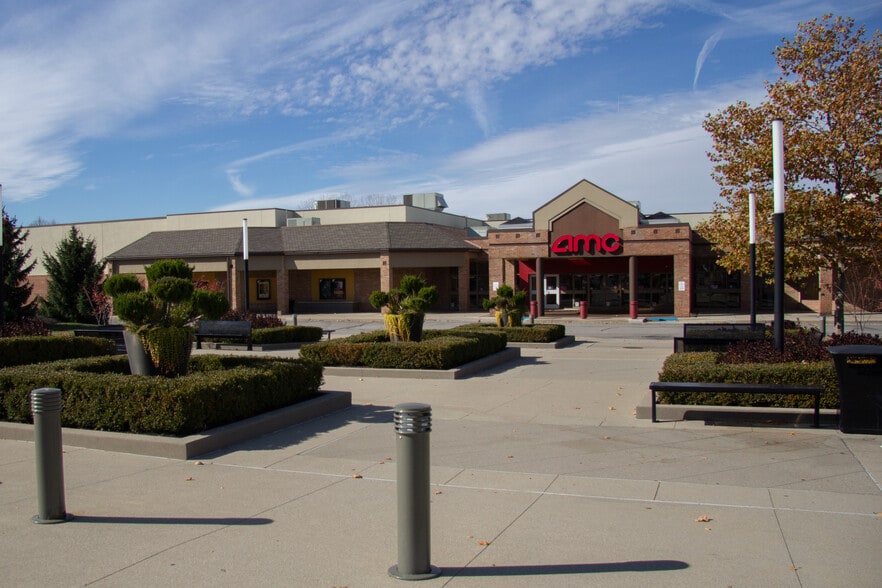 6561-6815 Dublin Center Dr, Dublin, OH for lease - Building Photo - Image 1 of 12