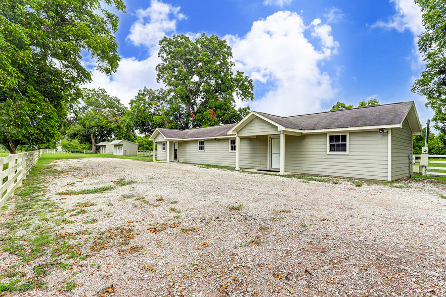 4307 Bowser Rd, Fulshear, TX for sale - Building Photo - Image 1 of 1