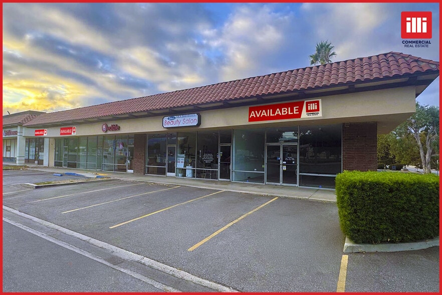 4304-4324 Cochran St, Simi Valley, CA à louer - Photo du bâtiment - Image 1 de 5