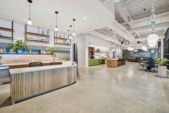 4201 Main St, Houston, TX for lease Interior Photo- Image 2 of 10