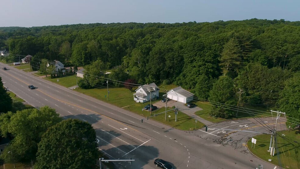 414 Liberty St, Pawcatuck, CT à vendre - Vidéo sur l’inscription commerciale - Image 2 de 8