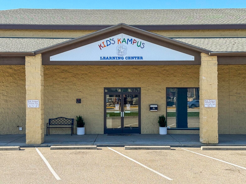 8707 W State St, Boise, ID for lease - Building Photo - Image 3 of 18